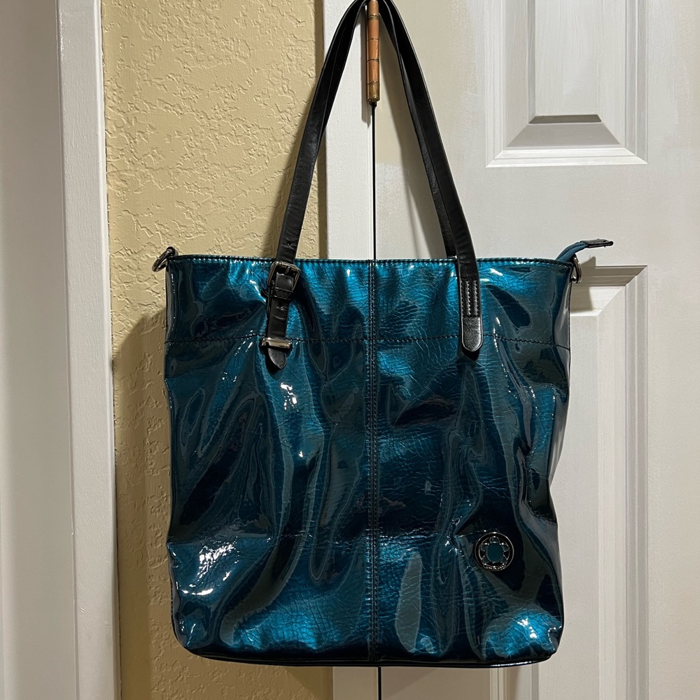 Caminatta teal tote. Excellent condition inside and out.